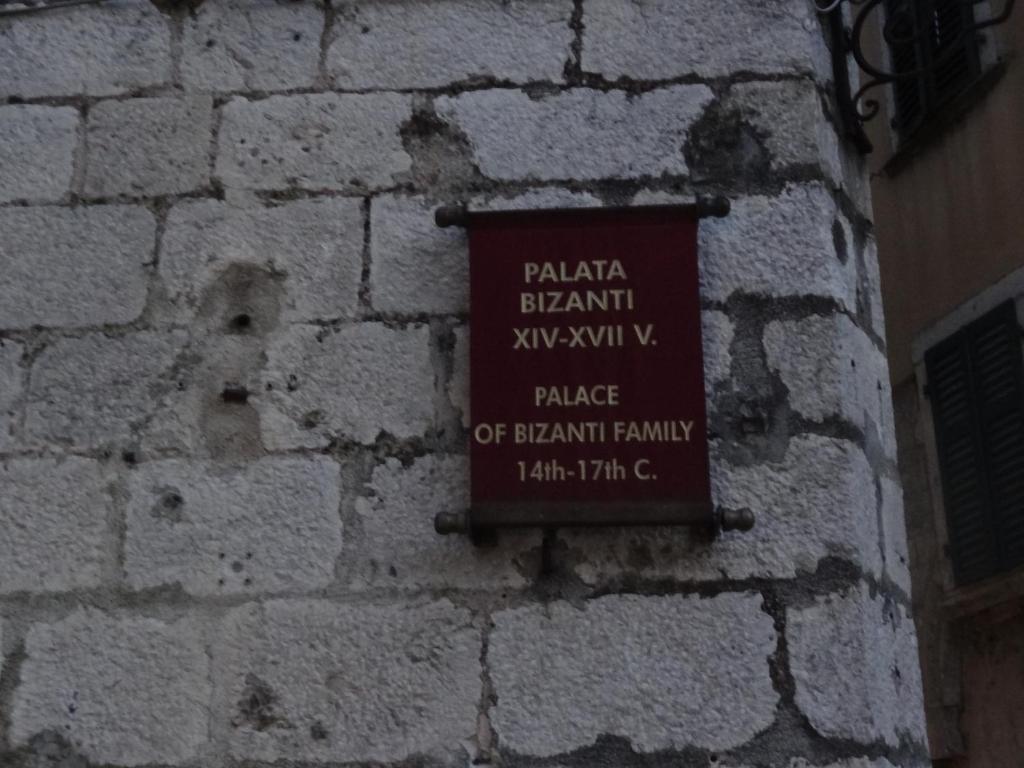 Apartment Palata Bizanti Kotor Bagian luar foto
